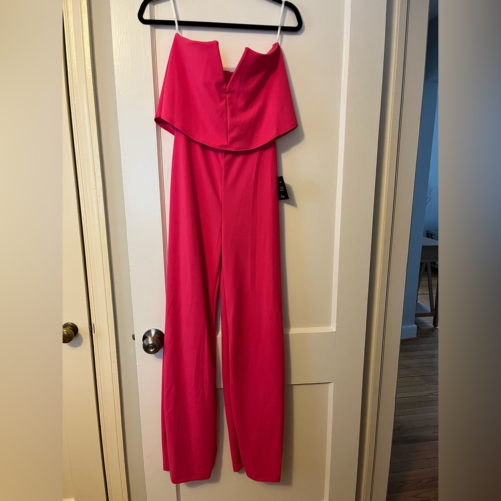 Pink jumpsuit from Lulu's size small (tags on never worn)